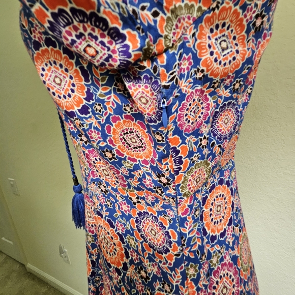 Beautiful Vibrant Multicolor Lace-Up Dress-NWOT-Size Medium - Picture 13 of 16